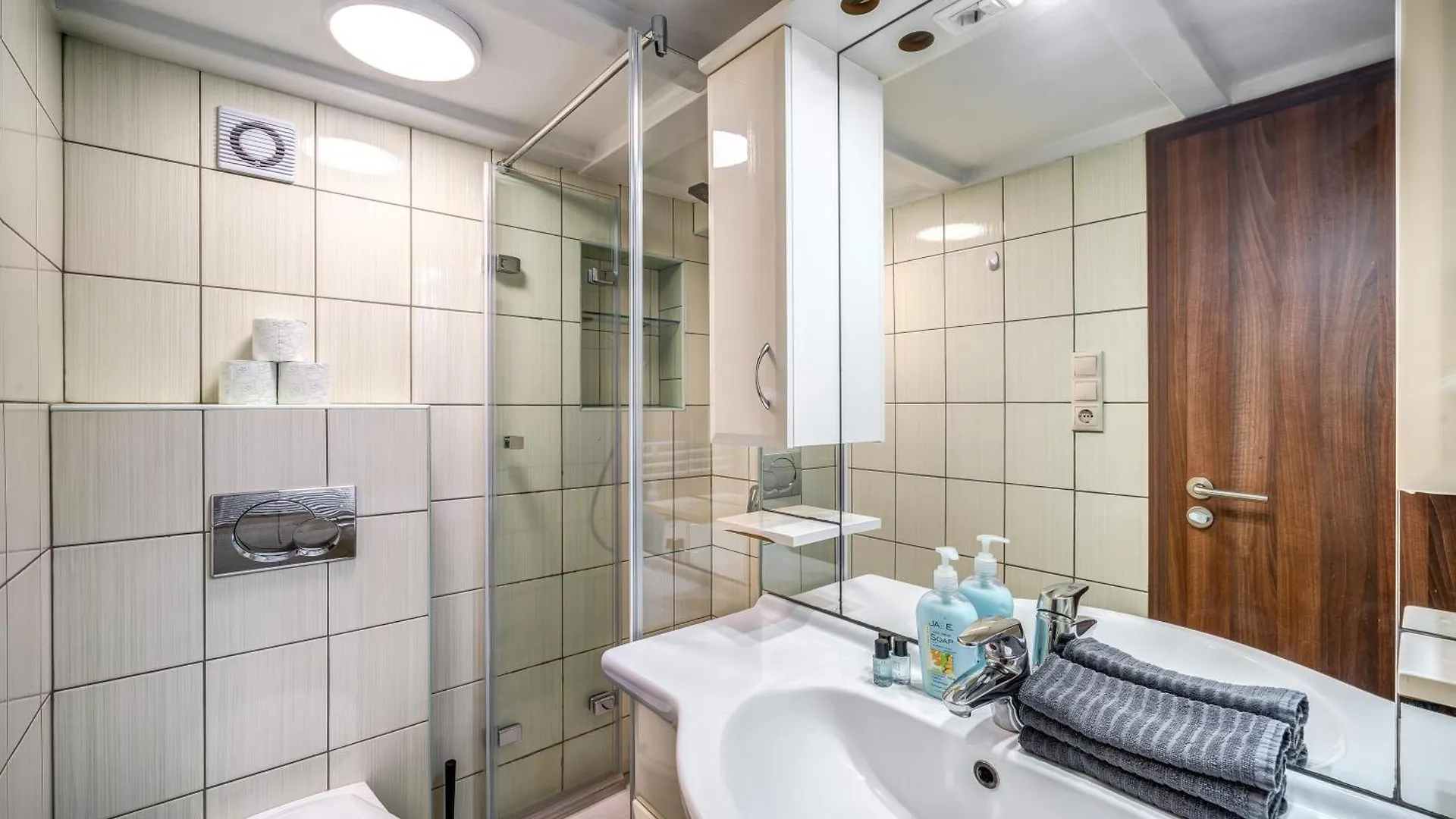 Oktogon Four Residence Будапешт Венгрия