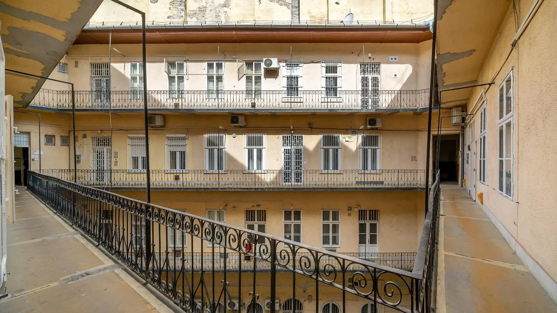 Апартаменты Oktogon Four Residence Будапешт